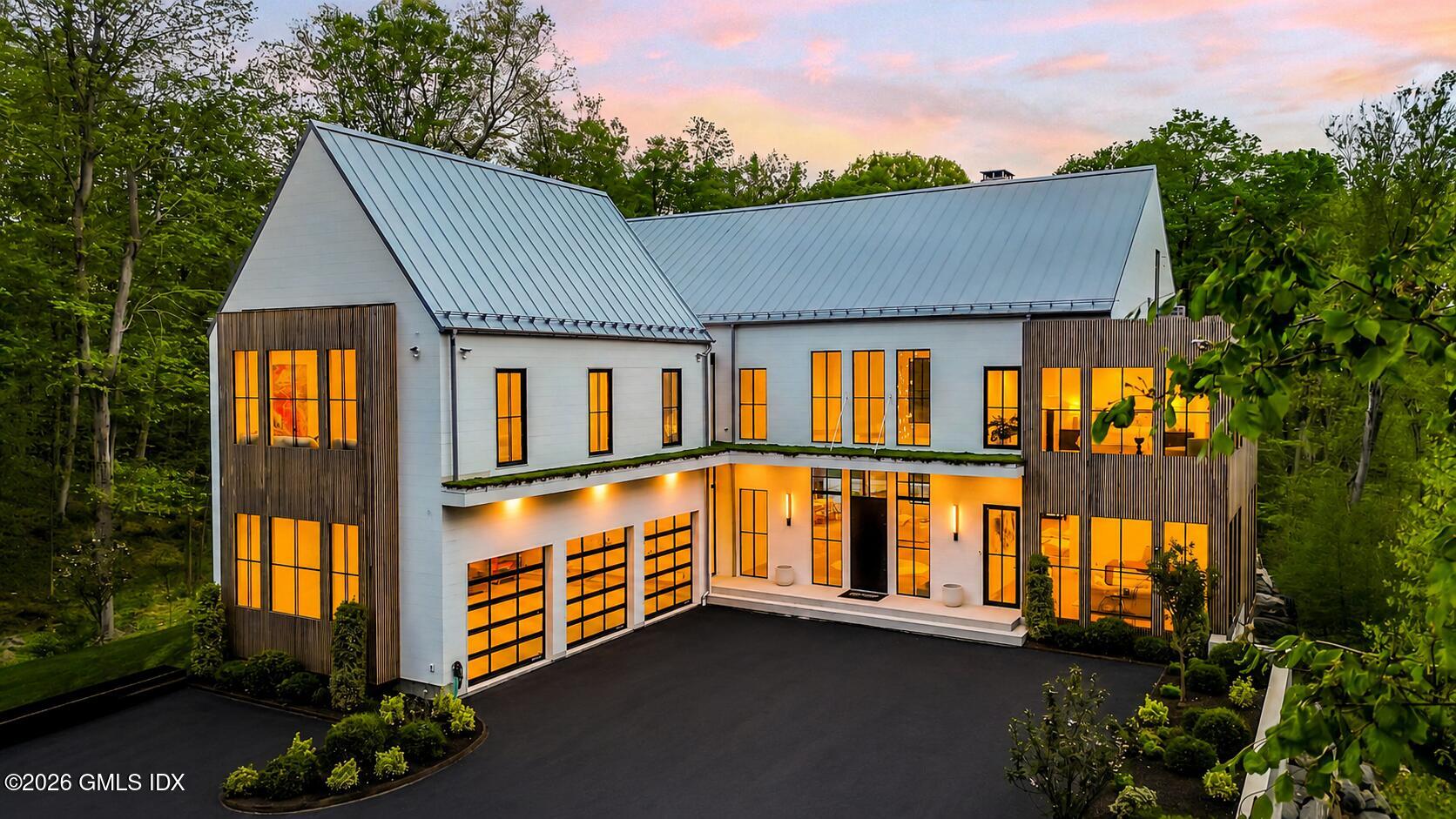 41 Mohawk Lane