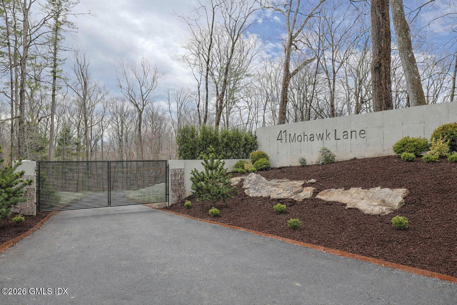 41 Mohawk Lane