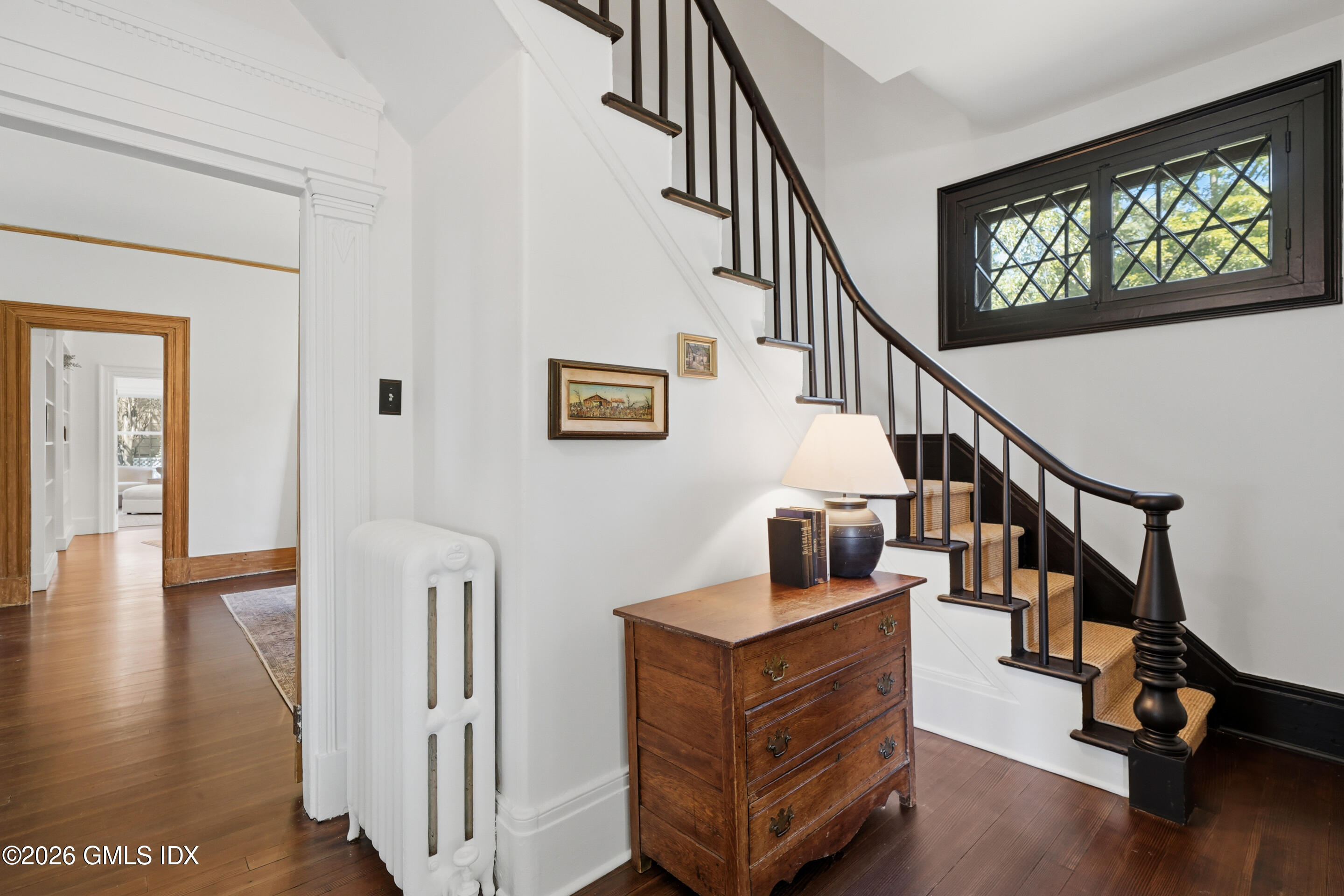 33 Mead Avenue