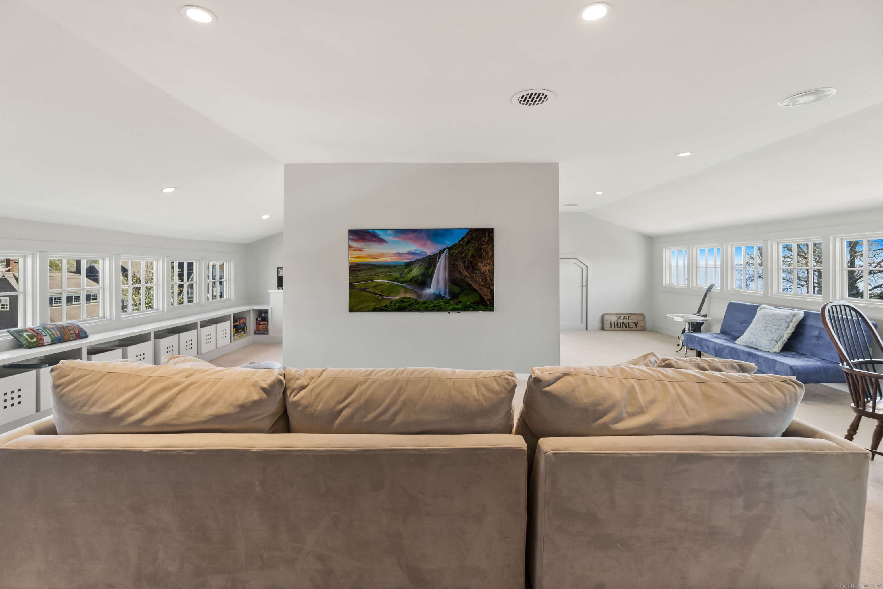 24 Rocky Point Road