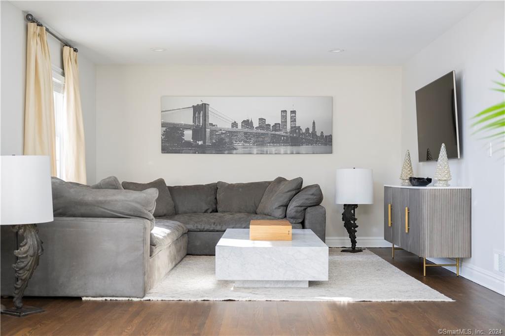 17 Rustic View Road