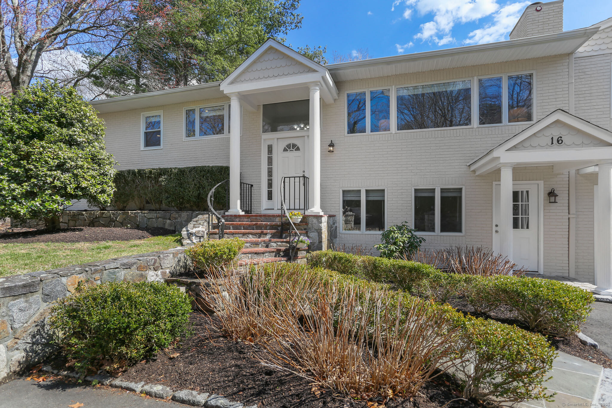 16 Dandy Drive