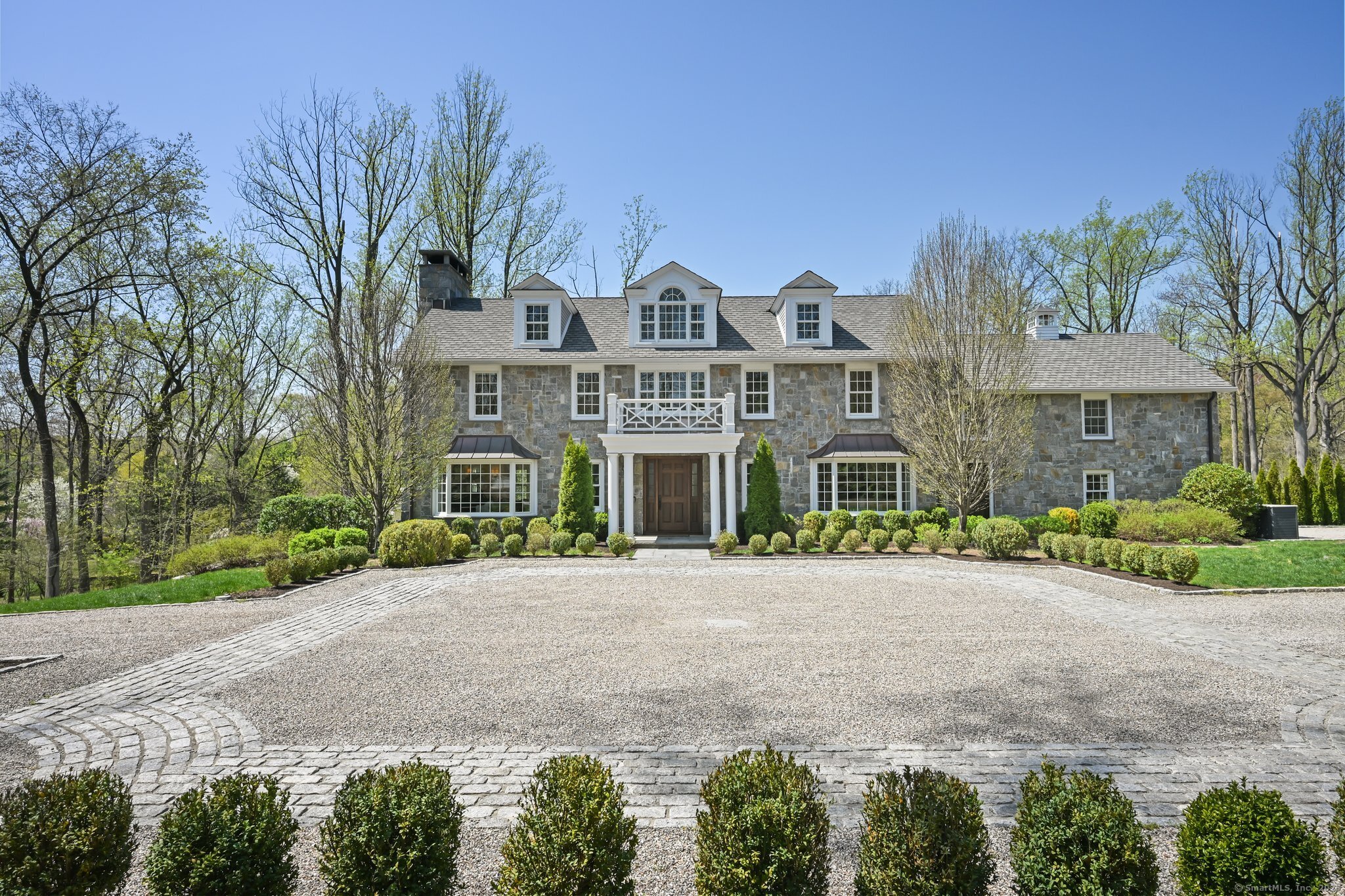 33 Cliffdale Road