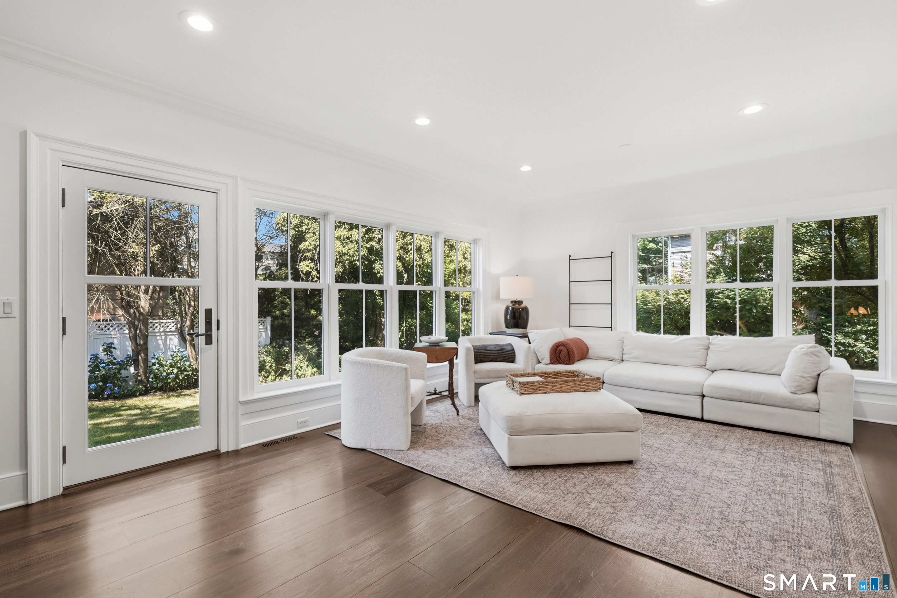 33 Mead Avenue