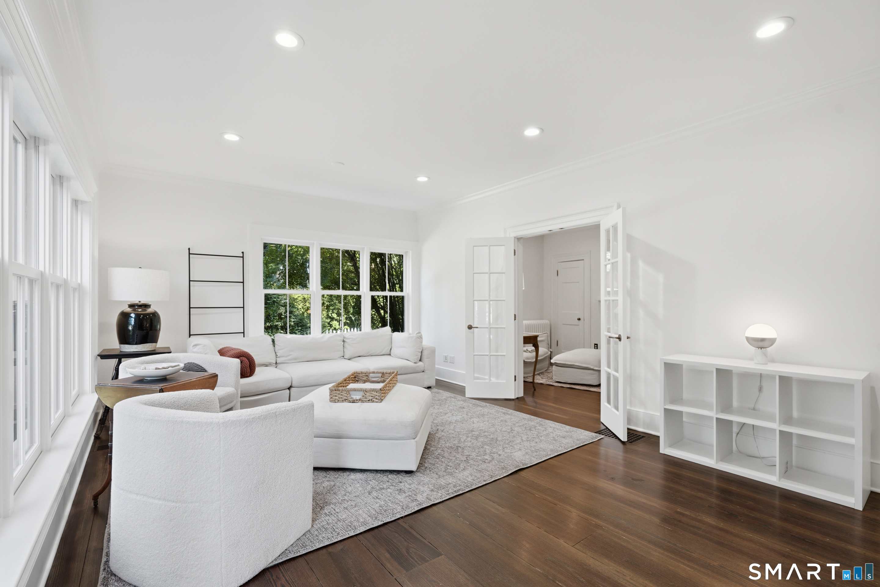 33 Mead Avenue