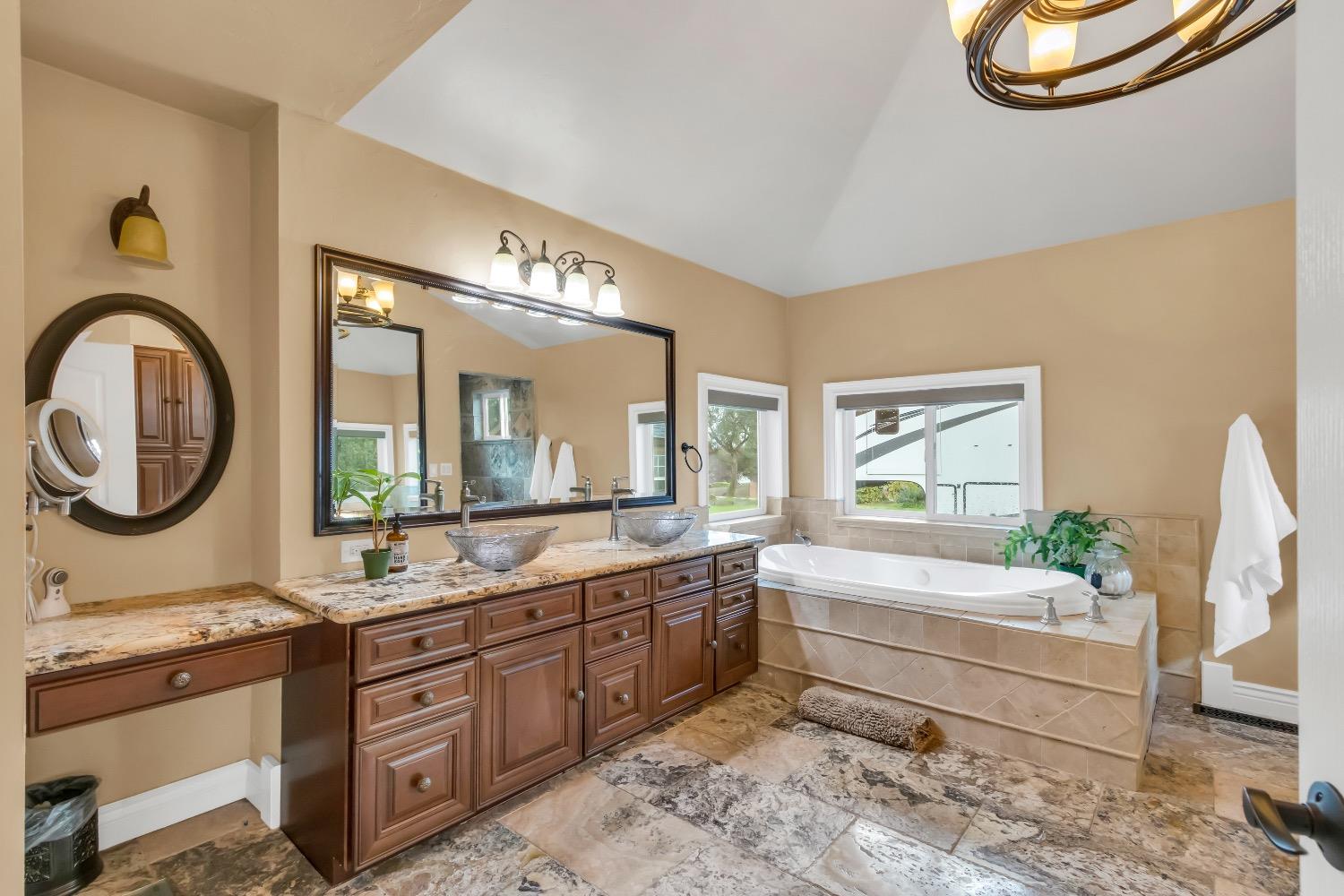 6373 Buckeye Lane