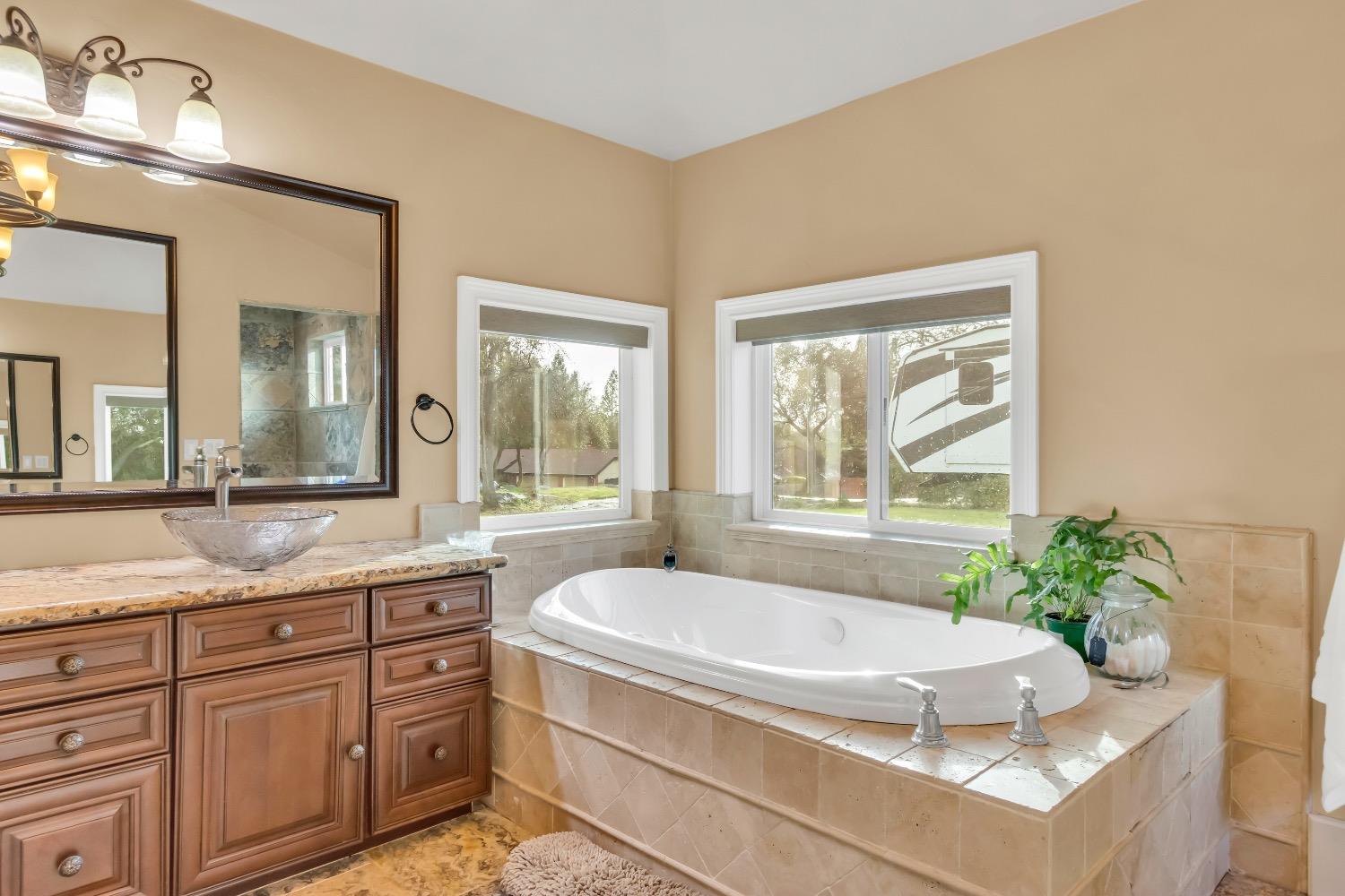 6373 Buckeye Lane