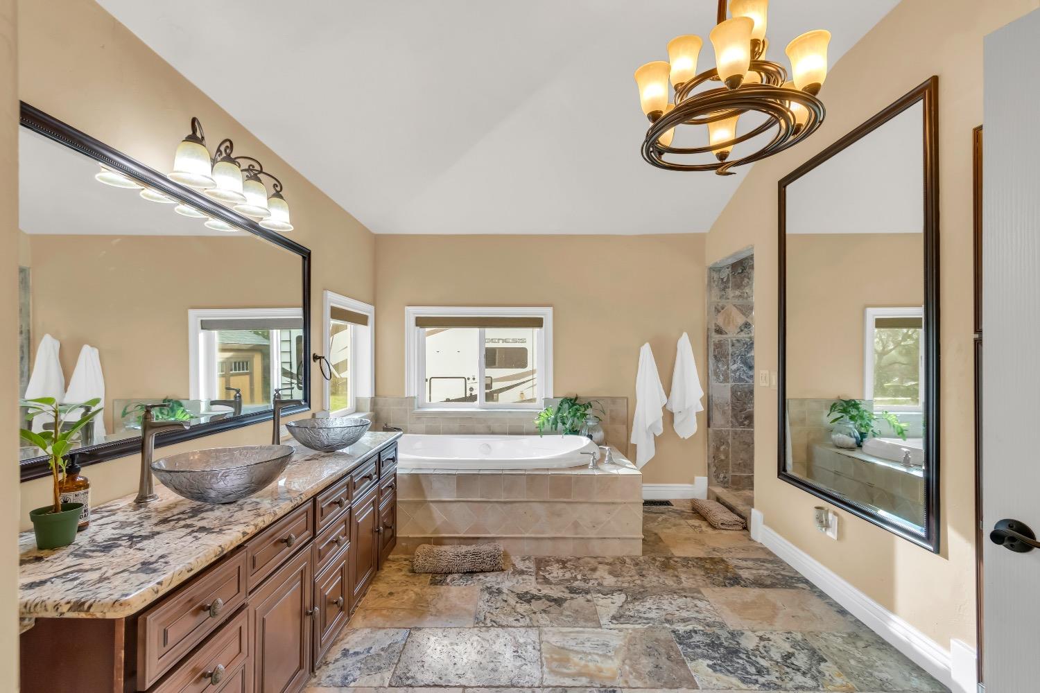 6373 Buckeye Lane