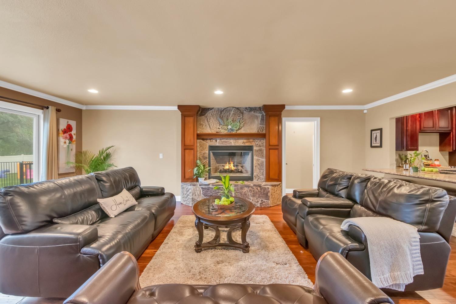 6373 Buckeye Lane