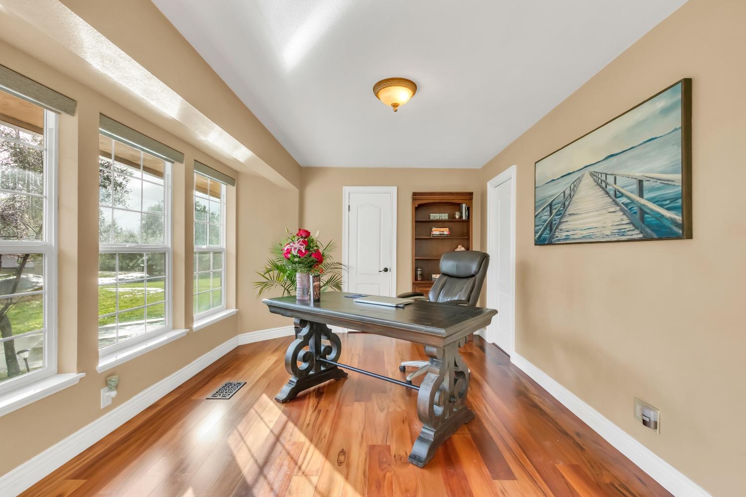 6373 Buckeye Lane