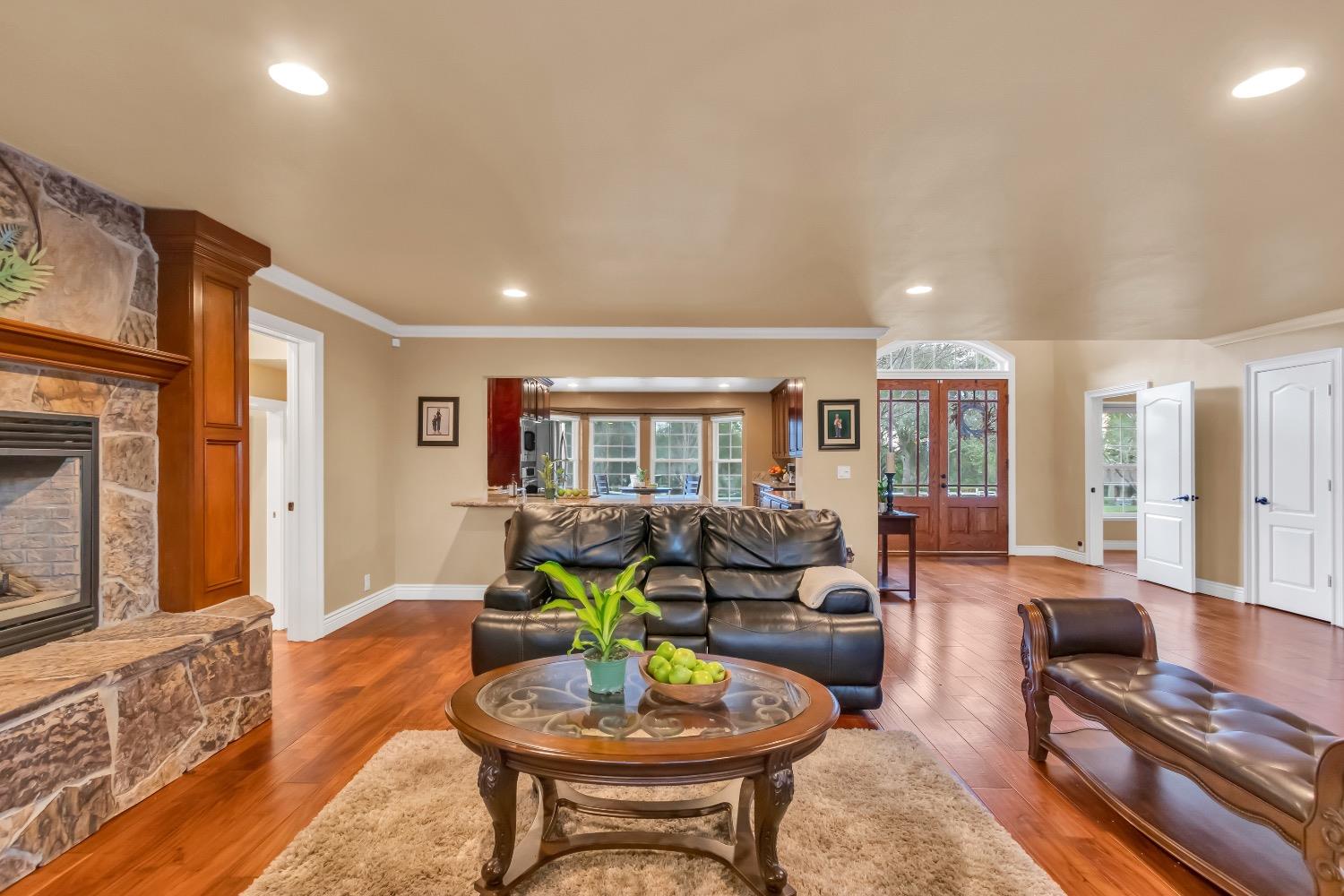 6373 Buckeye Lane