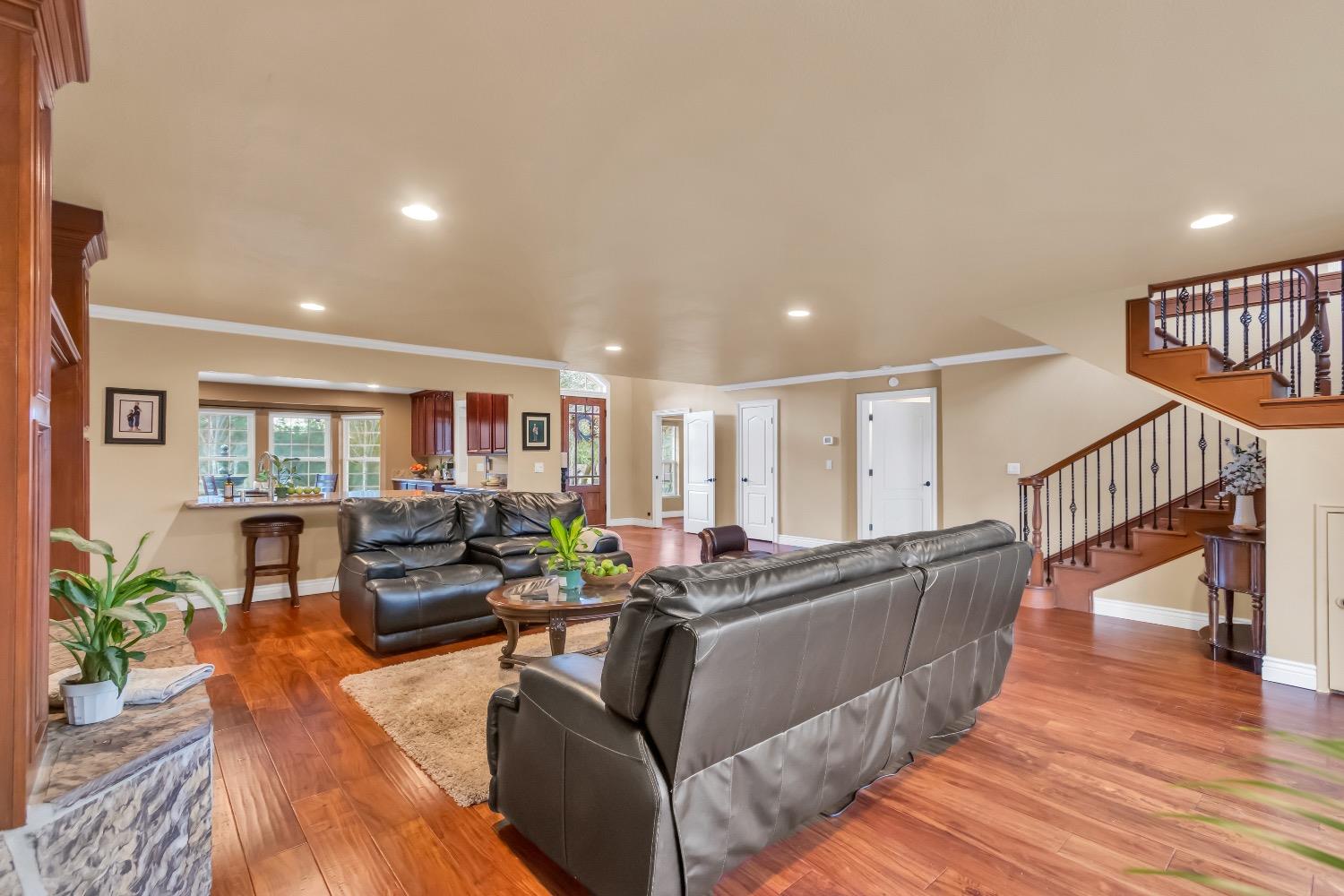 6373 Buckeye Lane