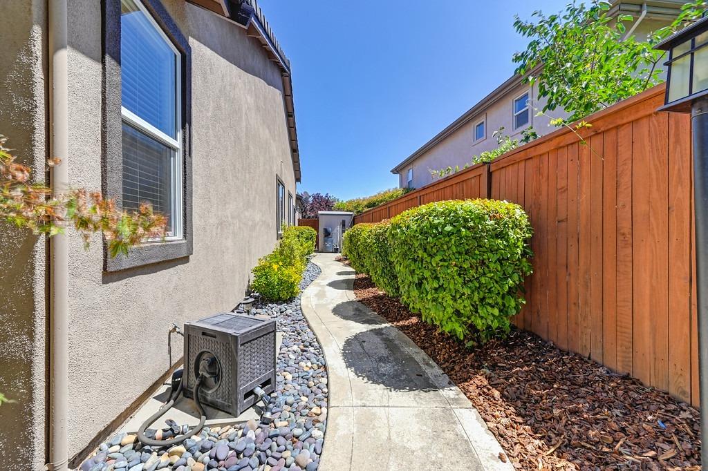 323 Sprig Circle