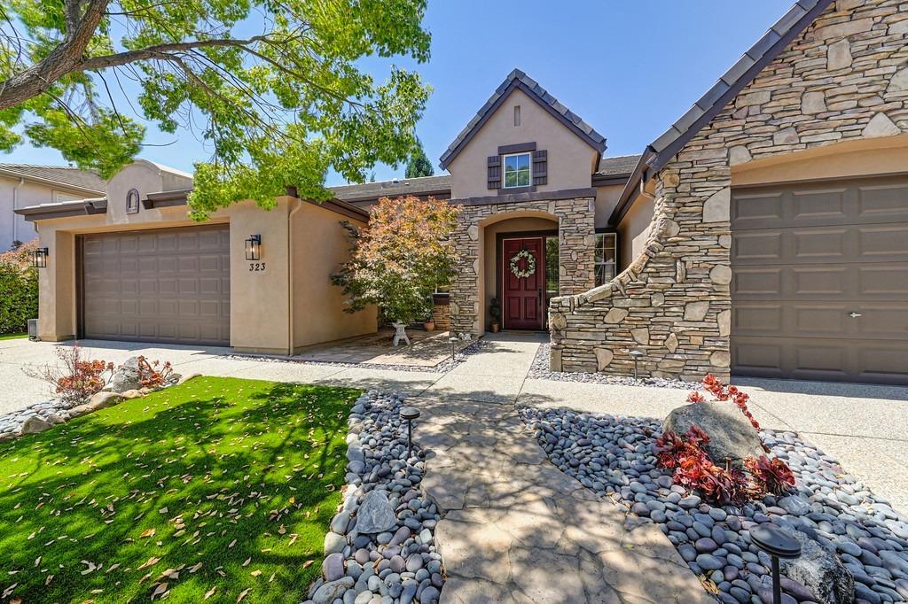 323 Sprig Circle