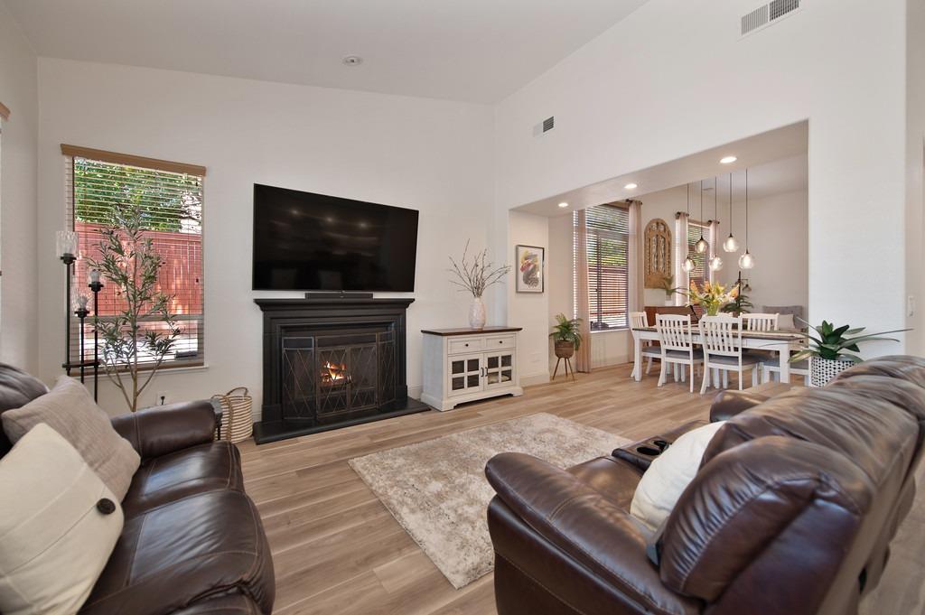 323 Sprig Circle