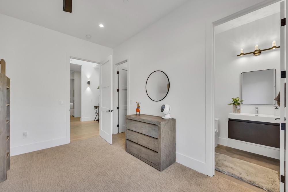 2523 Villanella Ct