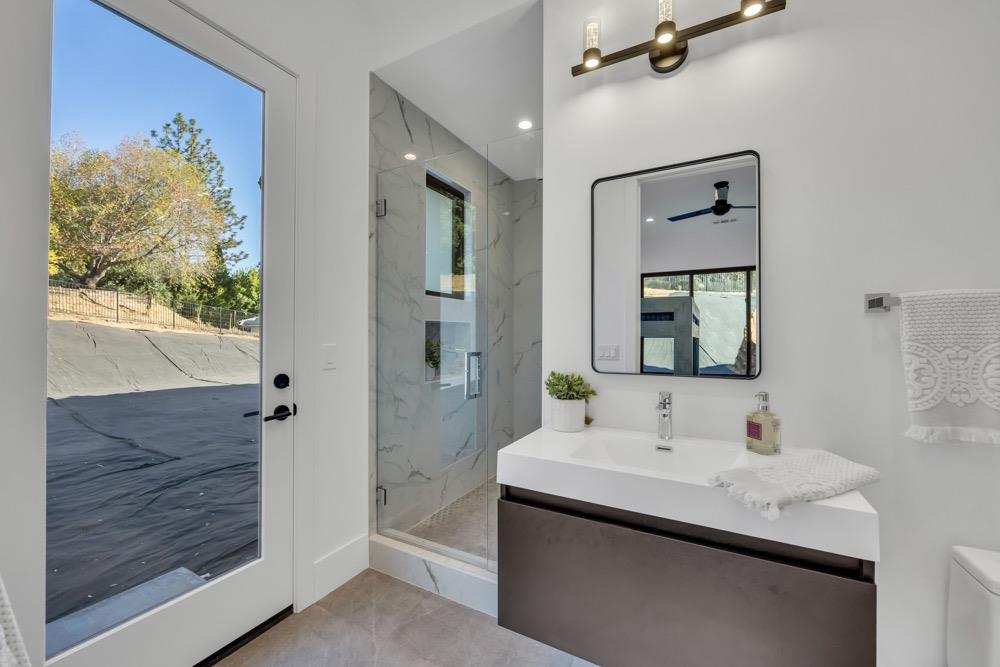 2523 Villanella Ct