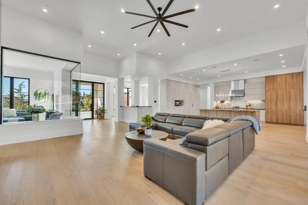 2523 Villanella Ct