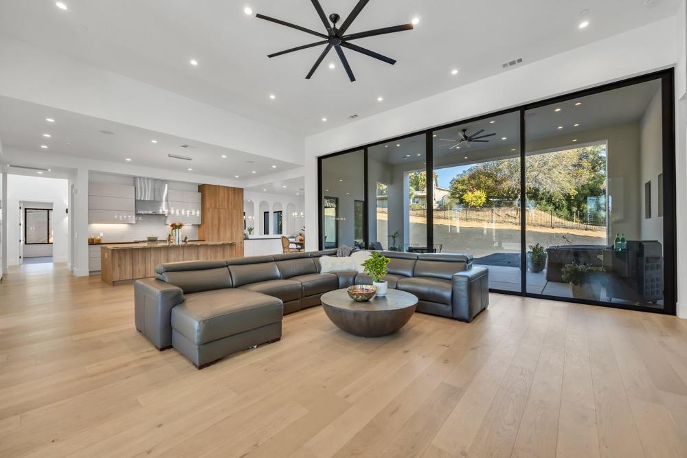 2523 Villanella Ct