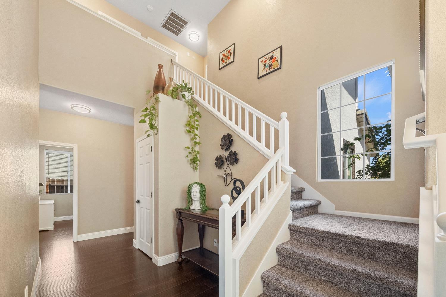 1847 Bonhill Drive
