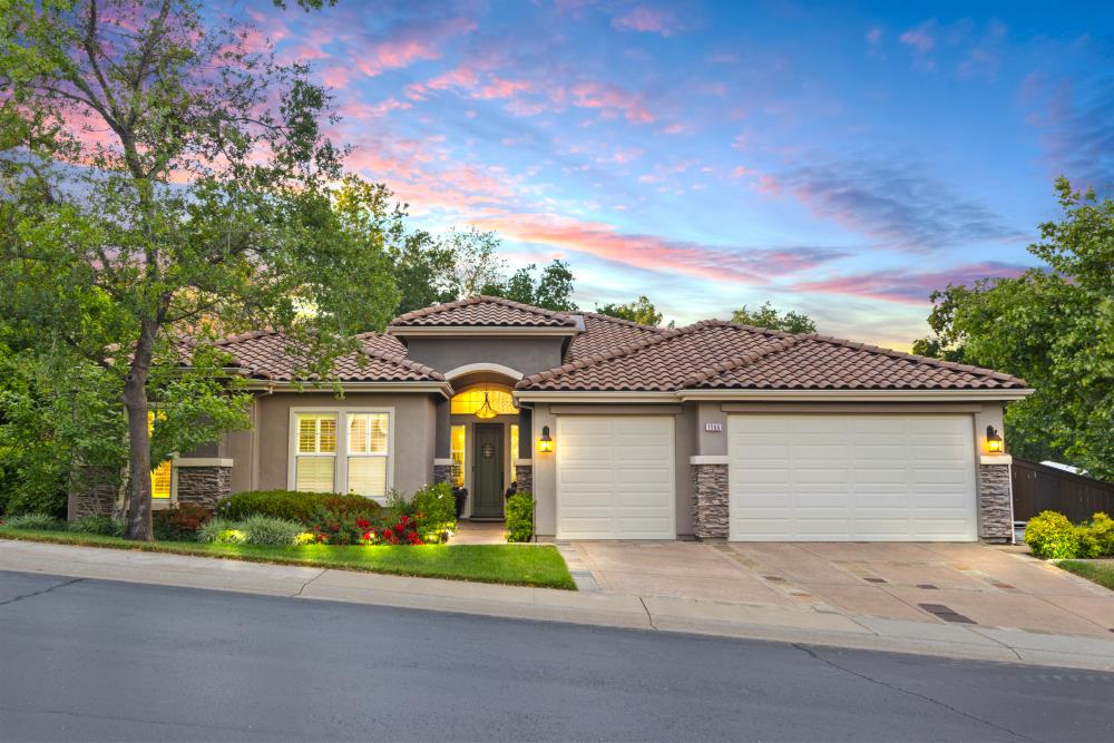 1086 Souza Drive