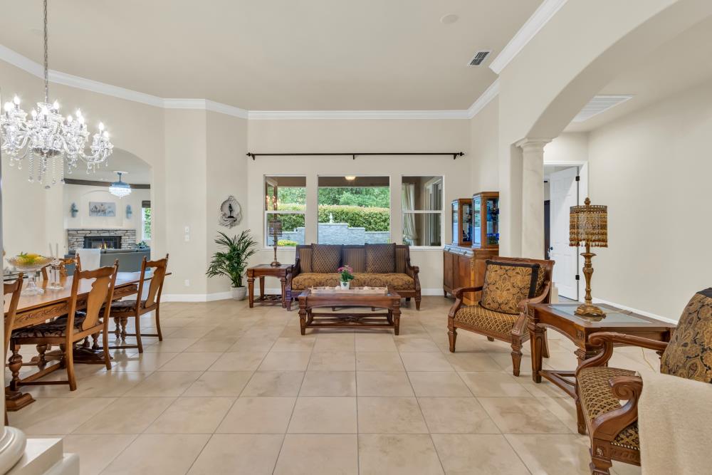 1086 Souza Drive