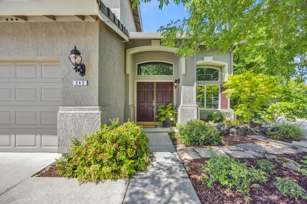 243 Luna Circle