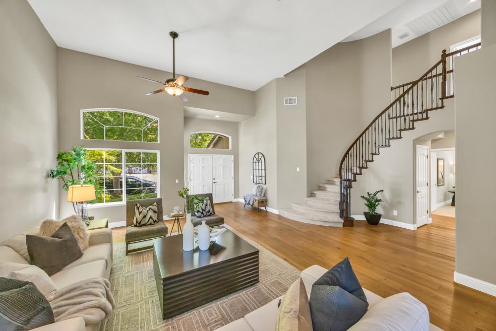 243 Luna Circle