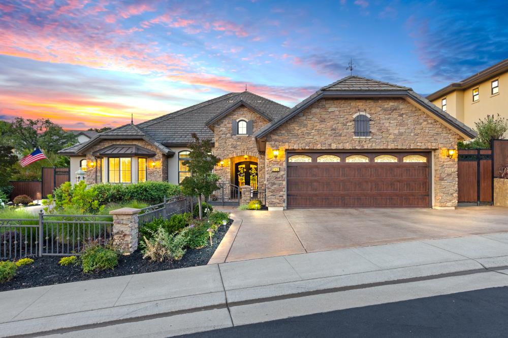 542 Ramos Drive