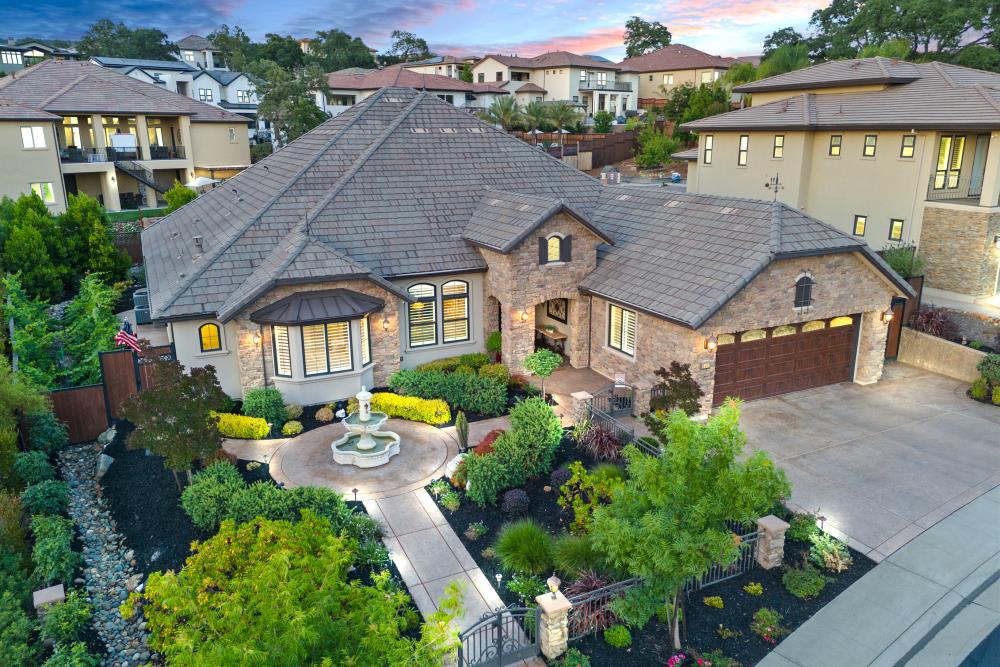 542 Ramos Drive