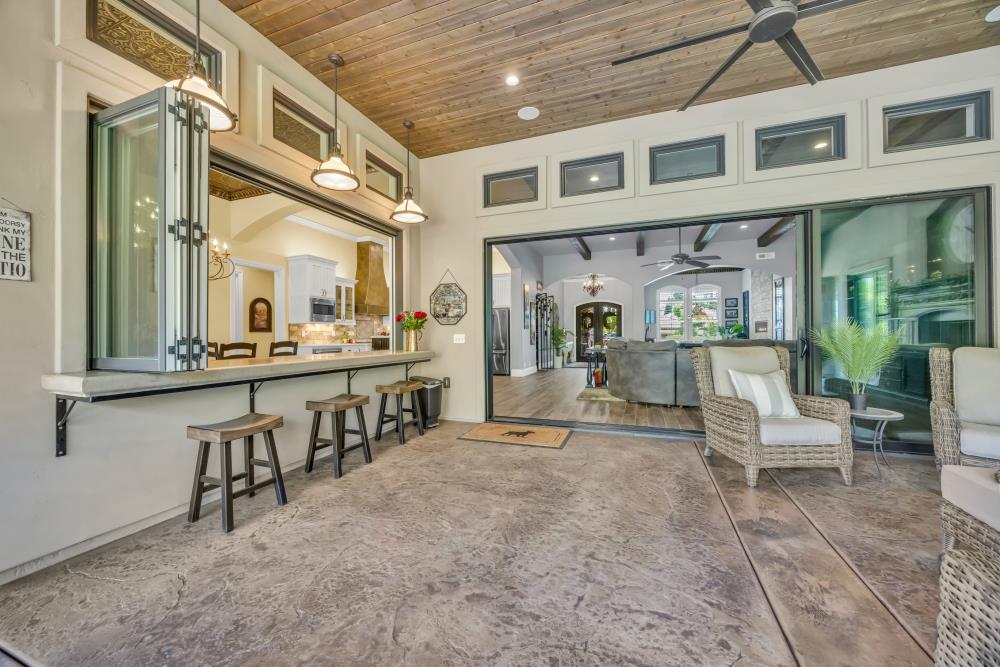 542 Ramos Drive
