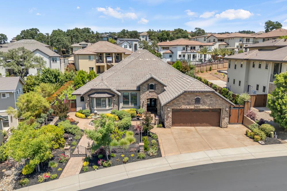 542 Ramos Drive