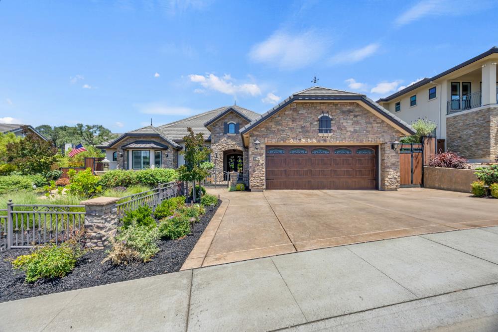 542 Ramos Drive
