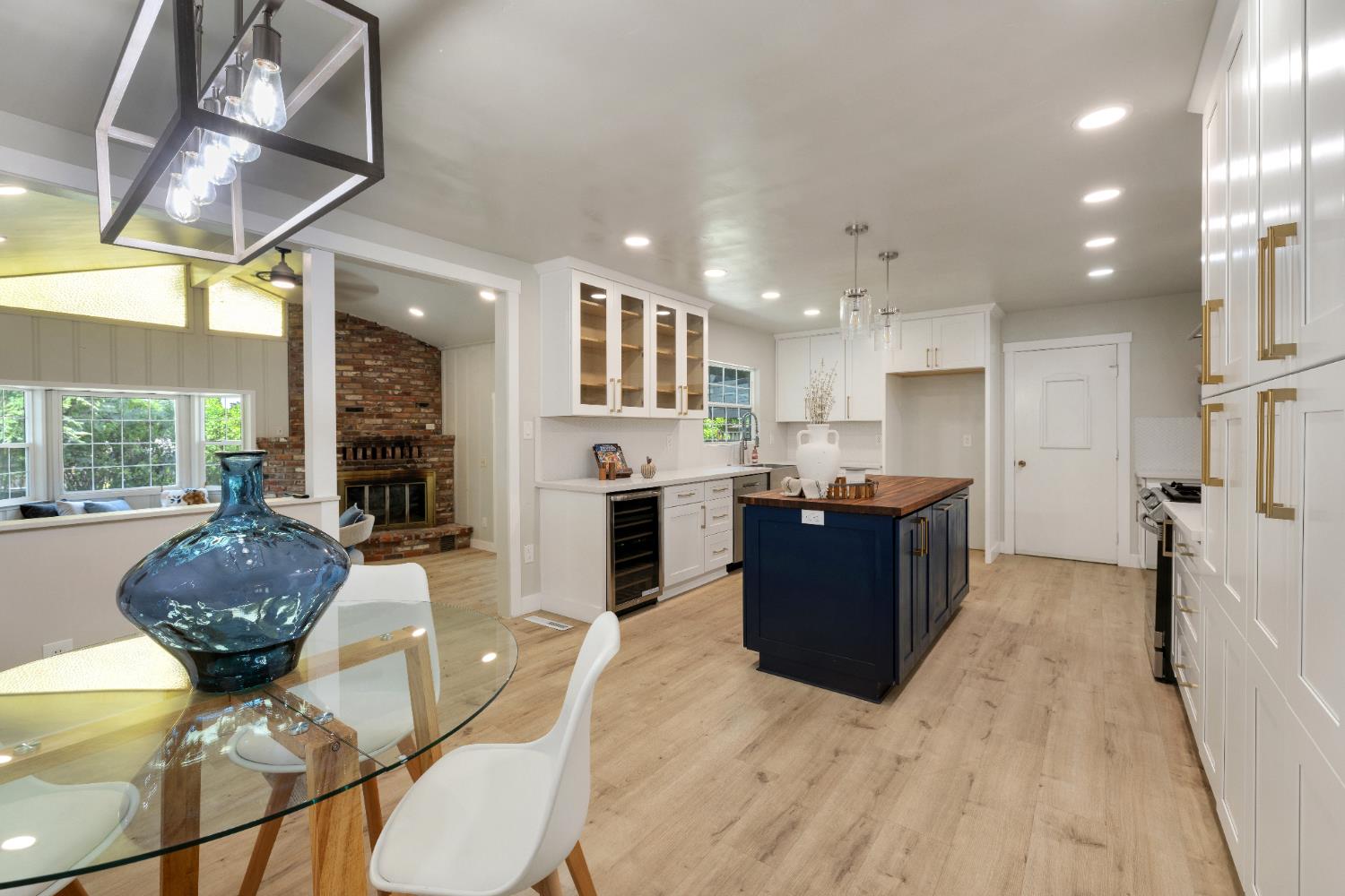 7595 Hill Road