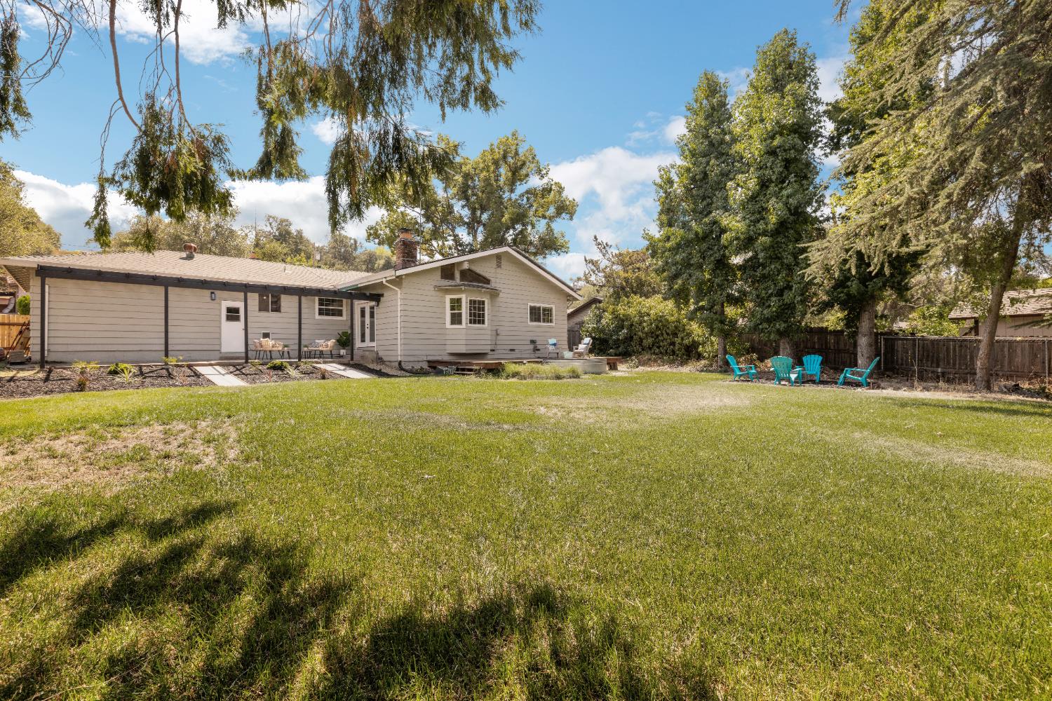 7595 Hill Road