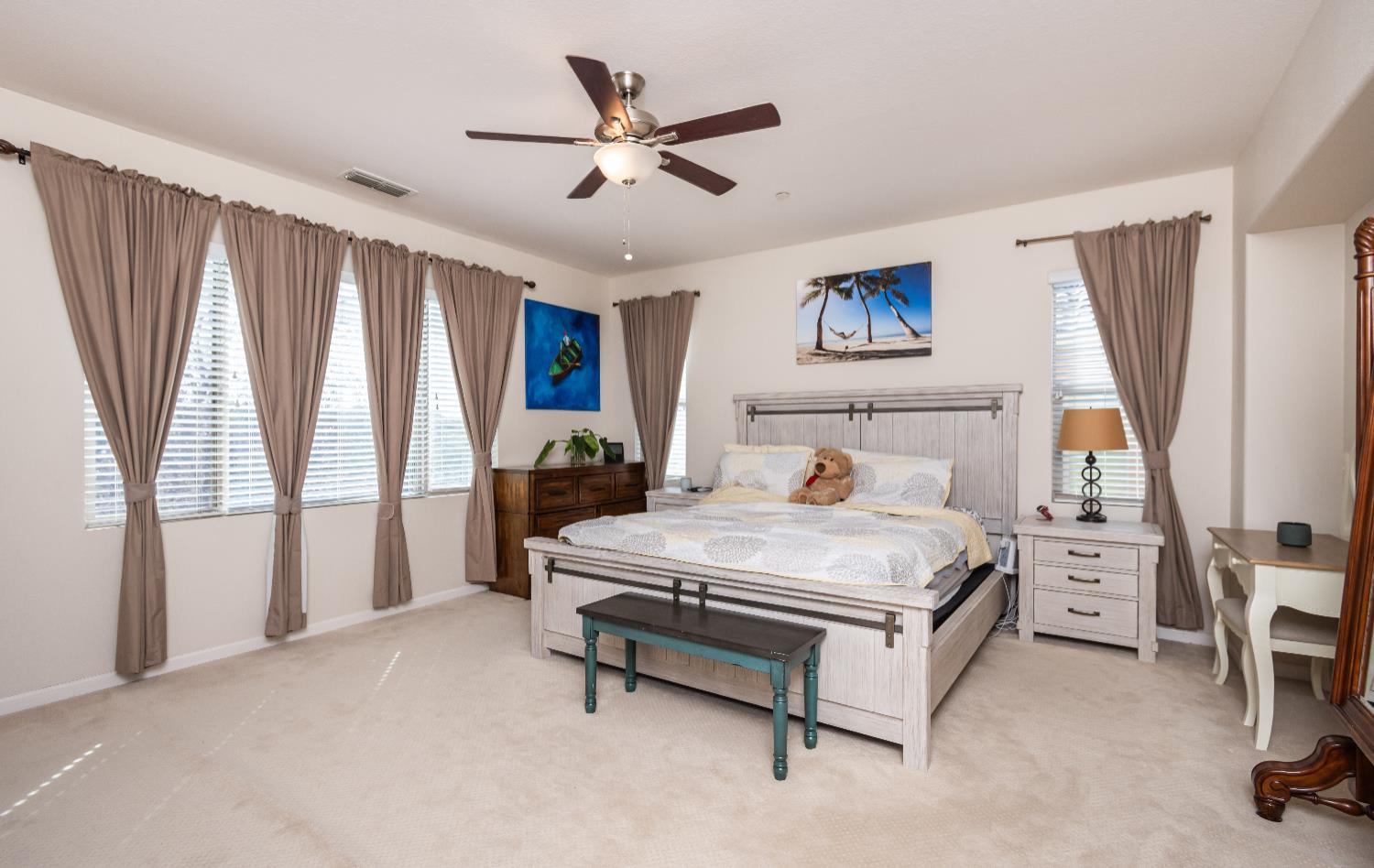 3672 Rosecrest