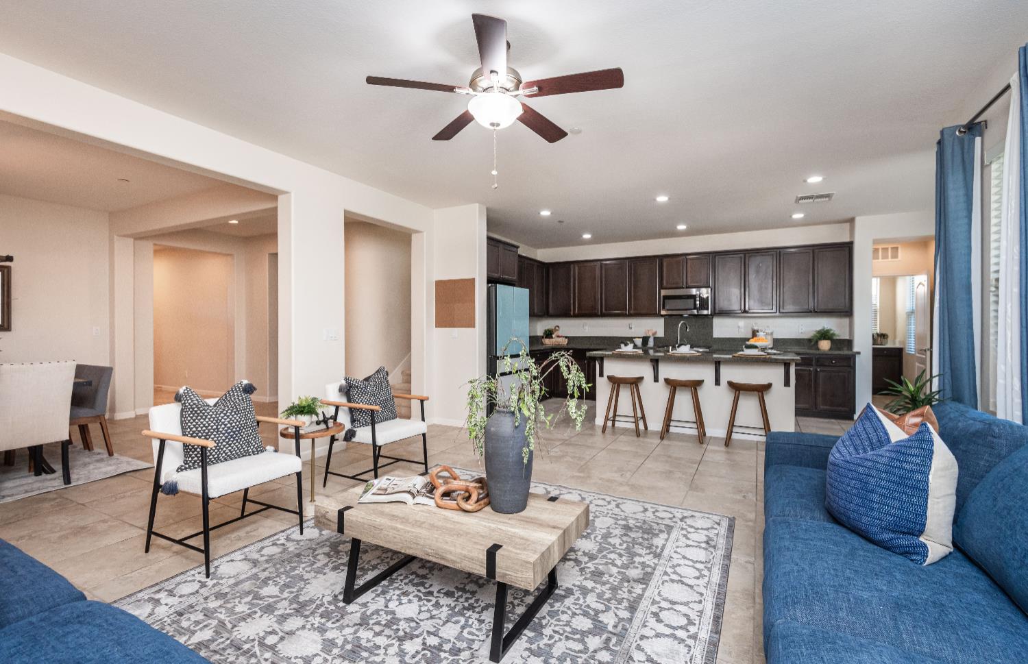 3672 Rosecrest