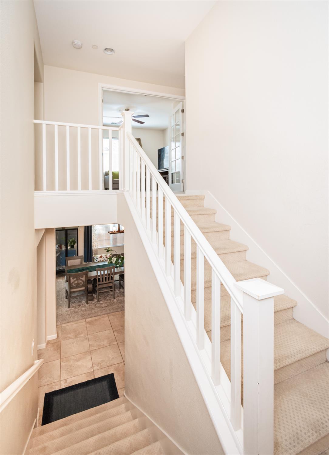 3672 Rosecrest