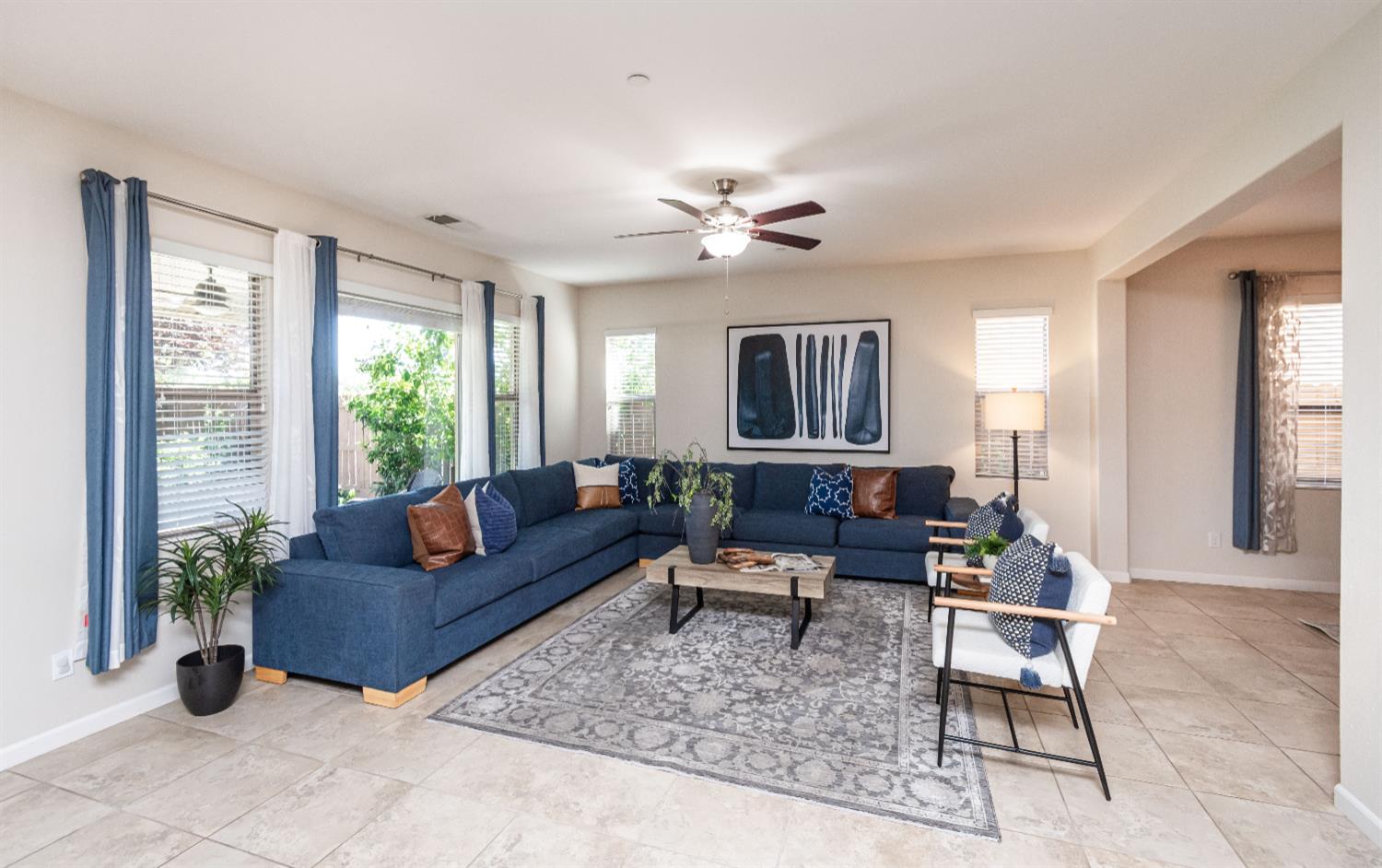 3672 Rosecrest