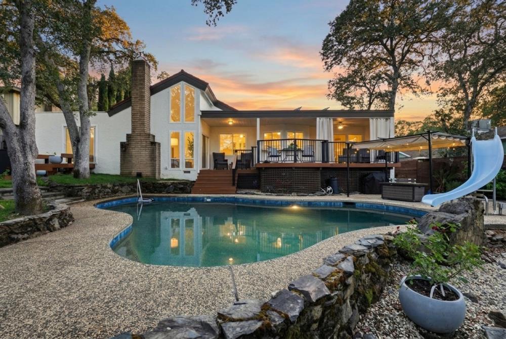 2827 Stephens Lane