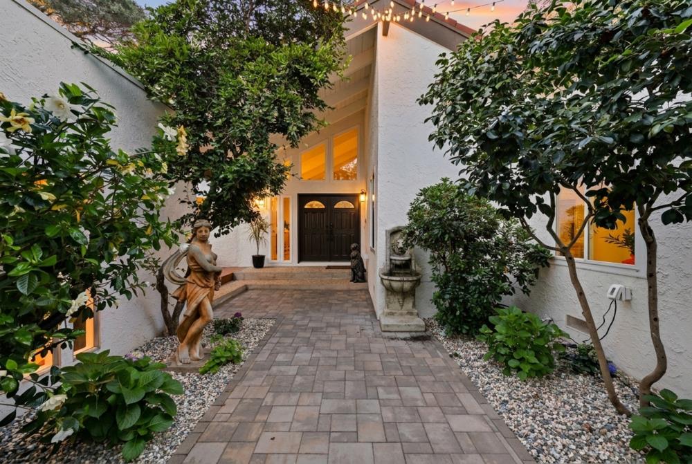 2827 Stephens Lane