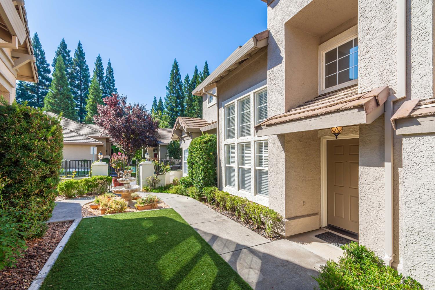 9925 Villa Granito Lane