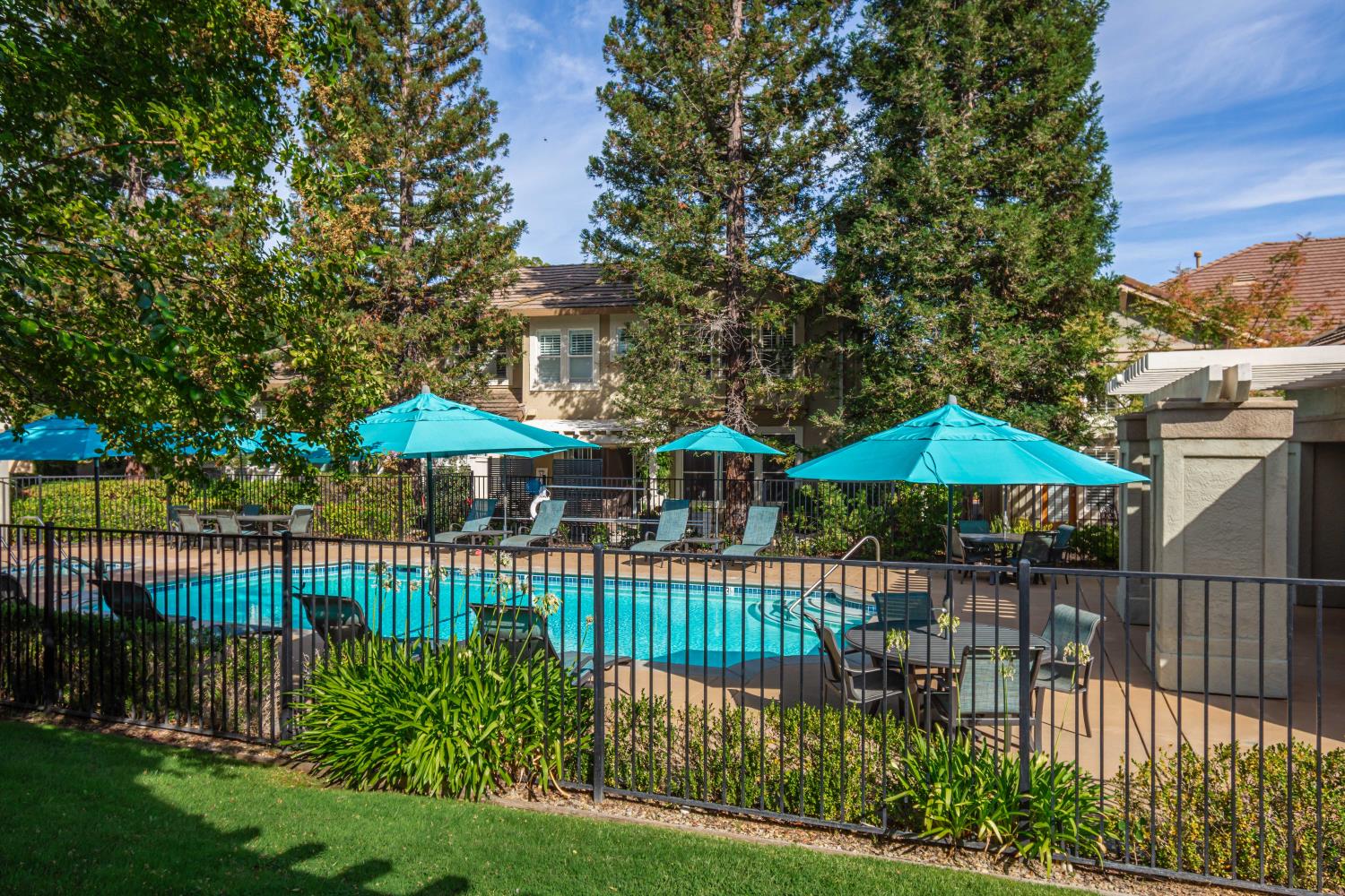 9925 Villa Granito Lane