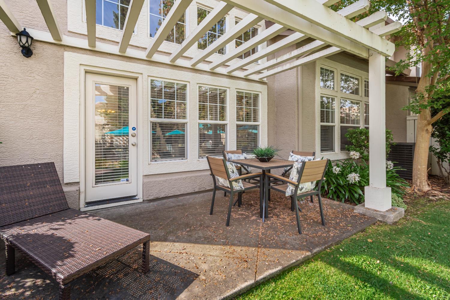9925 Villa Granito Lane