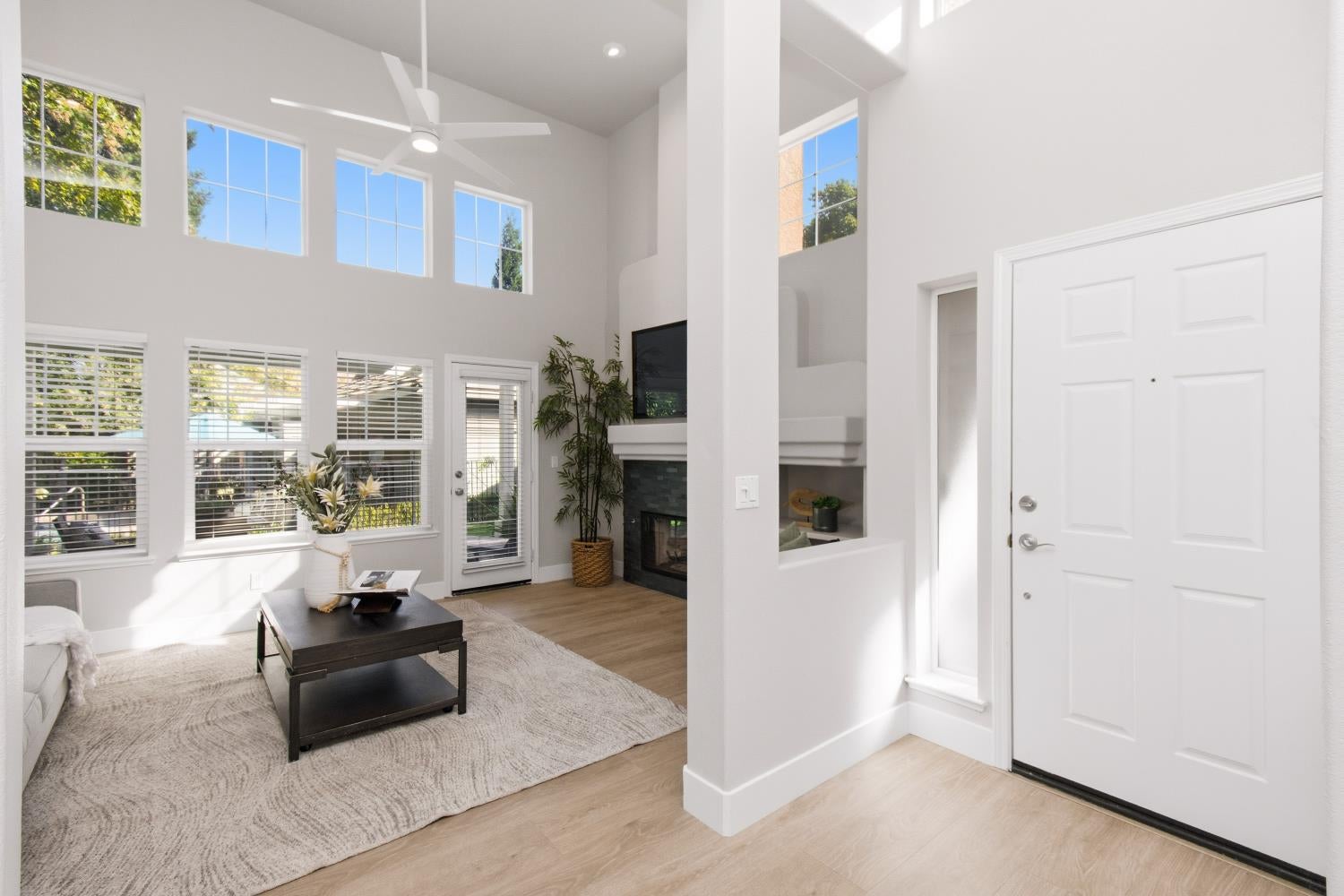 9925 Villa Granito Lane