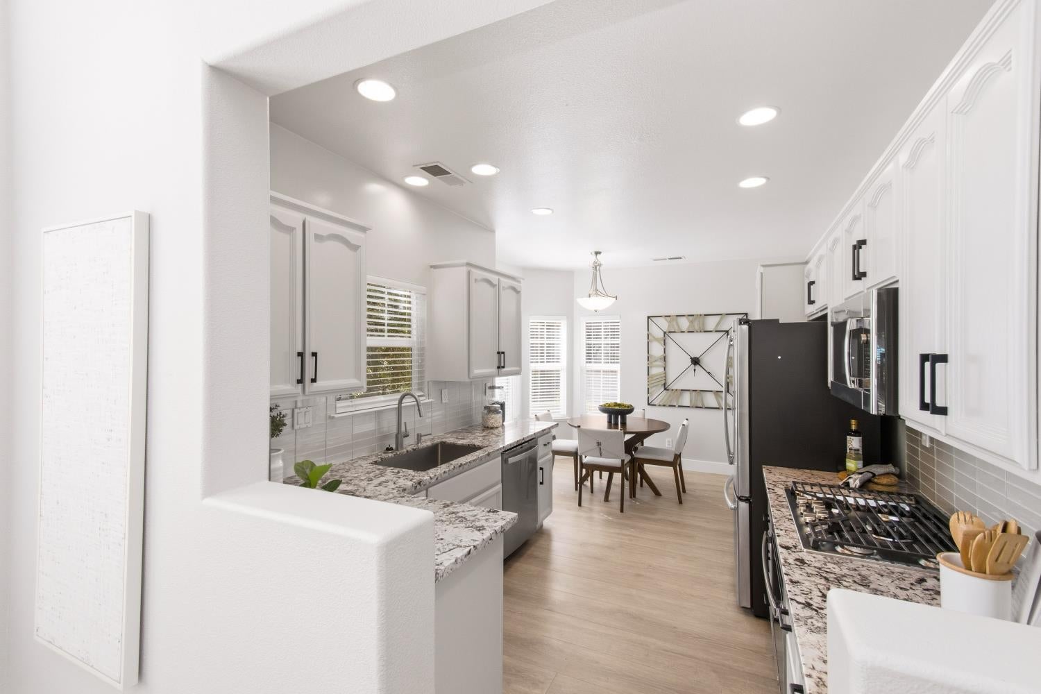 9925 Villa Granito Lane