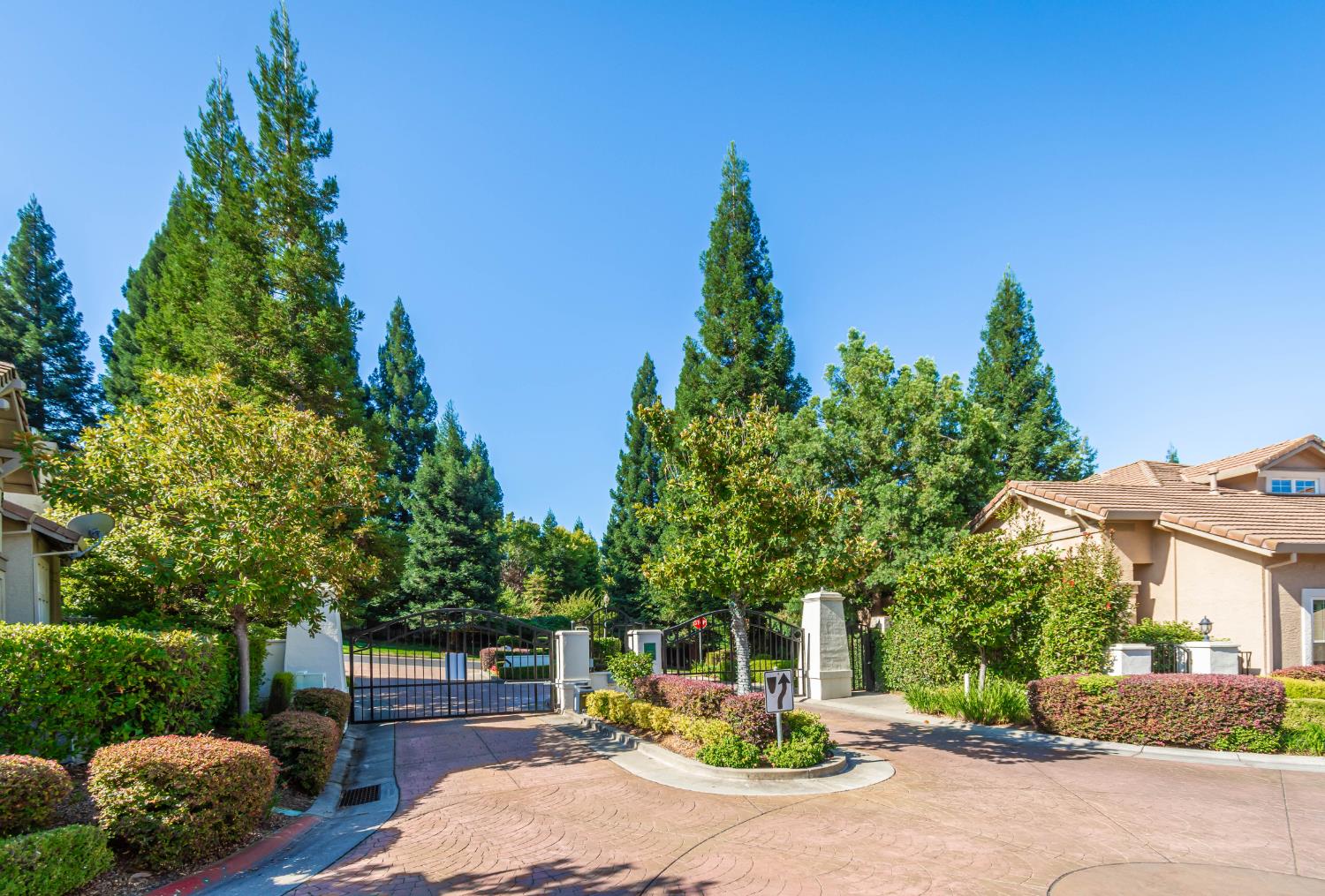 9925 Villa Granito Lane
