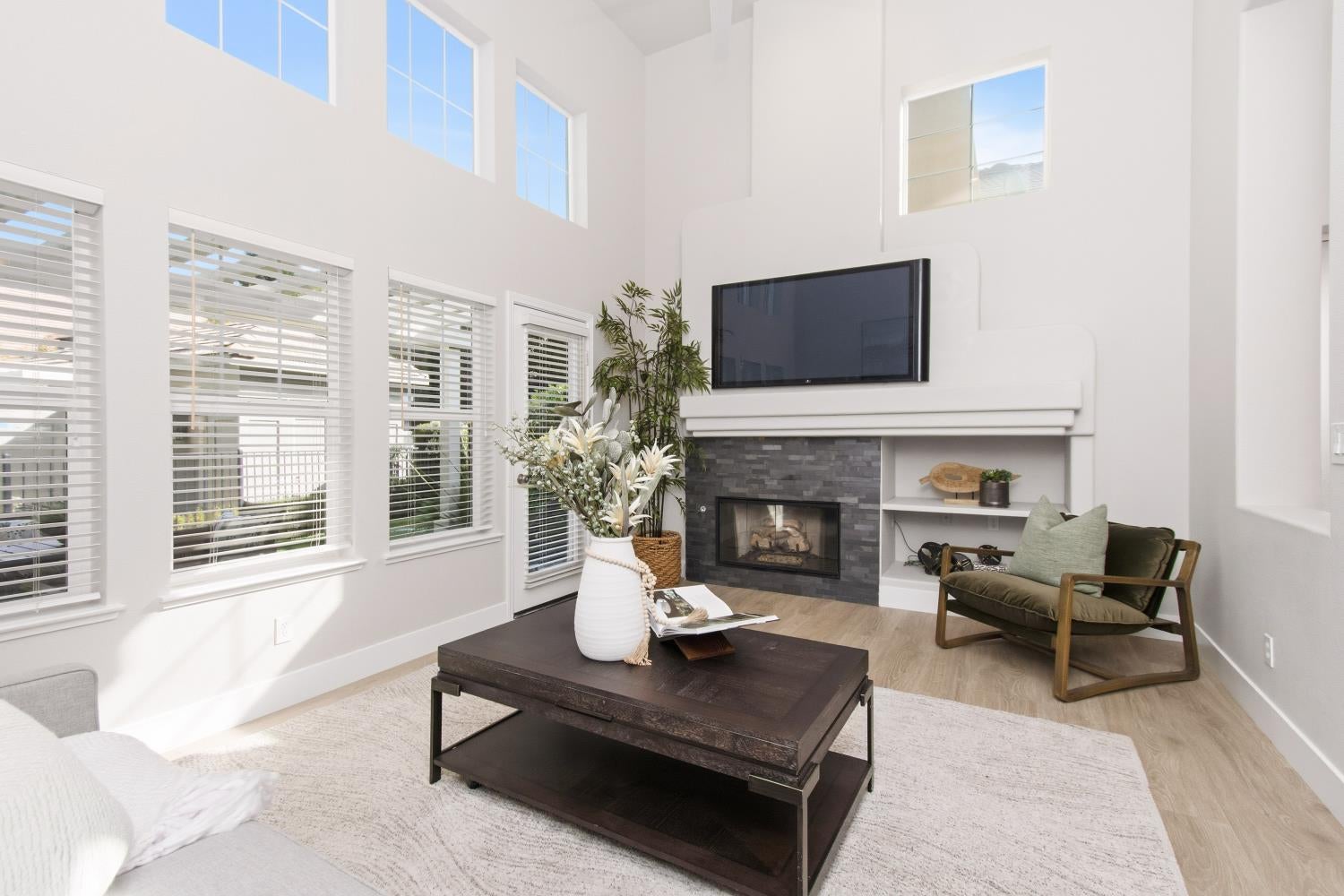 9925 Villa Granito Lane