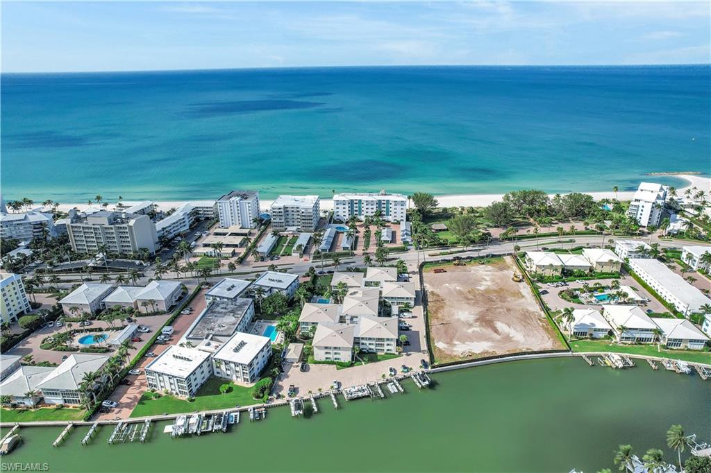 1950 Gulf Shore BLVD N # 201