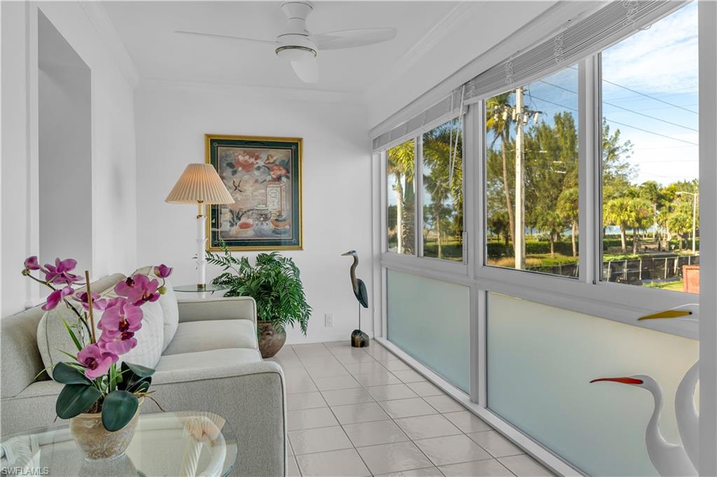 1950 Gulf Shore BLVD N # 201